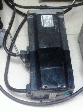 Click vào ảnh để xem ảnh lớn hơn. 

Name:	Mitsubishi%20Servo%20750.jpg 
Views:	491 
Size:	51.7 KB 
ID:	11284