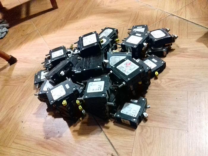 Click vào ảnh để xem ảnh lớn hơn. 

Name:	20151015_204538.jpg 
Views:	0 
Size:	704.5 KB 
ID:	12595