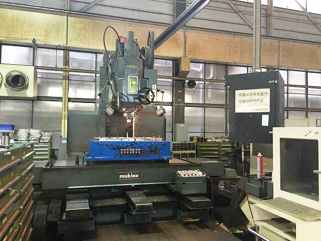 Click vào ảnh để xem ảnh lớn hơn. 

Name:	MAKINO NC MILLING FNC1710 1989 (1).jpg 
Views:	63 
Size:	124.2 KB 
ID:	14421