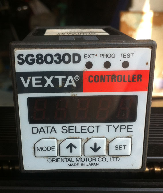 Click vào ảnh để xem ảnh lớn hơn. 

Name:	Vexta Controller.jpg 
Views:	247 
Size:	103.5 KB 
ID:	16097