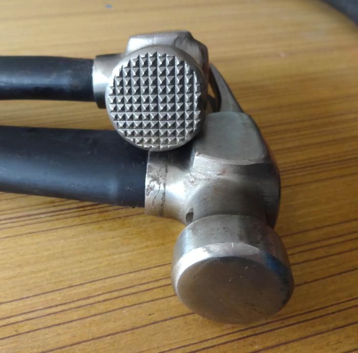 Click vào ảnh để xem ảnh lớn hơn. 

Name:	bua1.jpg 
Views:	1 
Size:	431.6 KB 
ID:	27274
