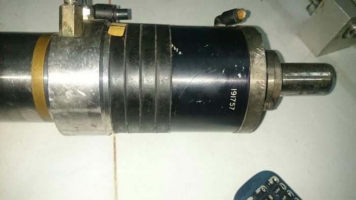 Click vào ảnh để xem ảnh lớn hơn. 

Name:	^7C6B0EE3EC5C3C0BA396B433BA7329A9A5302B315B2B204B03^pimgpsh_fullsize_distr.jpg 
Views:	1 
Size:	79.6 KB 
ID:	47806