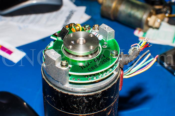 Click vào ảnh để xem ảnh lớn hơn. 

Name:	CKD - VextaPH268-21-A30 encoder 01.jpg 
Views:	0 
Size:	609.6 KB 
ID:	5232