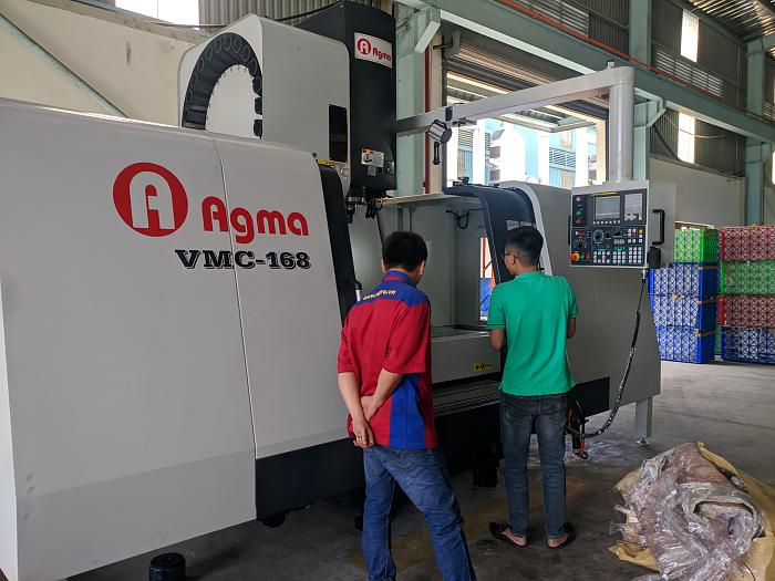 Click vào ảnh để xem ảnh lớn hơn. 

Name:	dao tao van hành may phay cnc dai loan - BKMech.jpg 
Views:	0 
Size:	791.4 KB 
ID:	58439