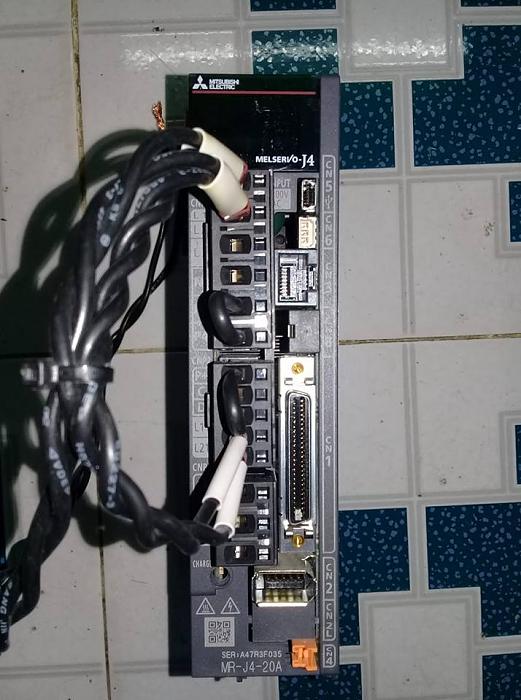 Click vào ảnh để xem ảnh lớn hơn. 

Name:	MR J4 20A.jpg 
Views:	1 
Size:	82.5 KB 
ID:	60441