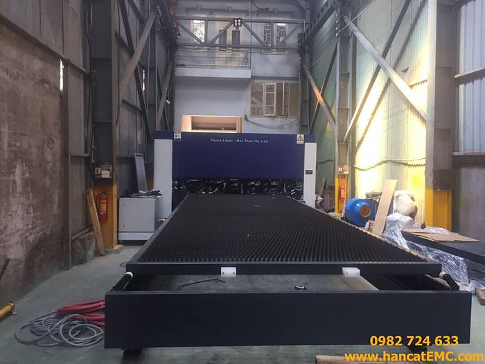 Click vào ảnh để xem ảnh lớn hơn. 

Name:	may-cat-laser-penta2.jpg 
Views:	1 
Size:	70.2 KB 
ID:	64438