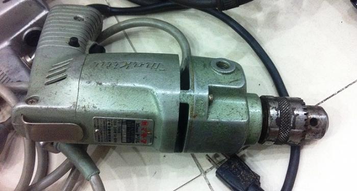 Click vào ảnh để xem ảnh lớn hơn. 

Name:	Makita1 drill1.JPG 
Views:	0 
Size:	118.3 KB 
ID:	9610